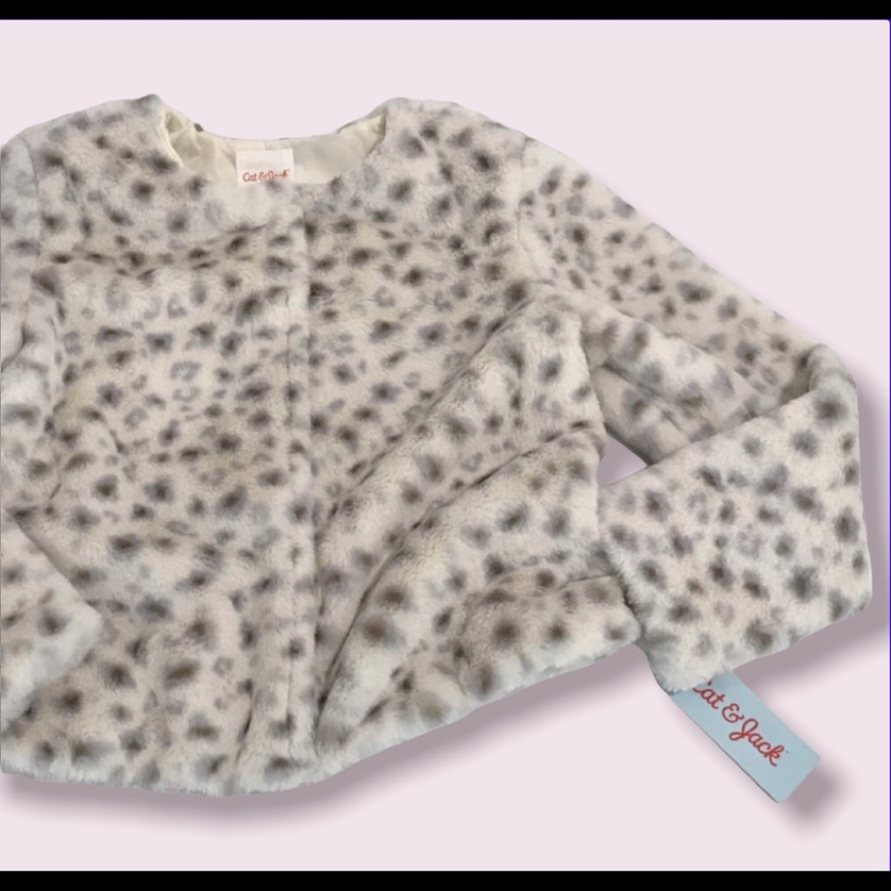 Fuzzy Soft Comfy Sweater 🤍